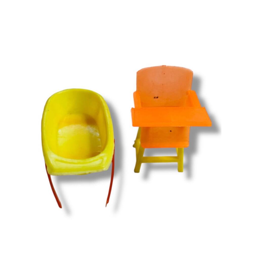 Vintage Dollhouse Miniature Plastic Baby Tub Highchair 2"